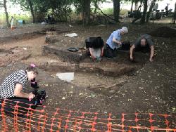 trench 4