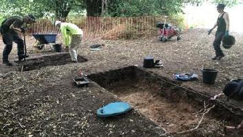 trench 4